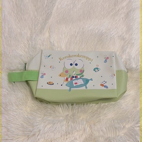 5/$25 💖 Hello kitty and friends Kerropi soft leather makeup bag - Picture 1 of 3